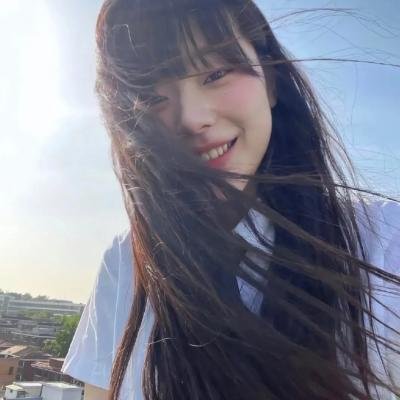不再托腮遐思